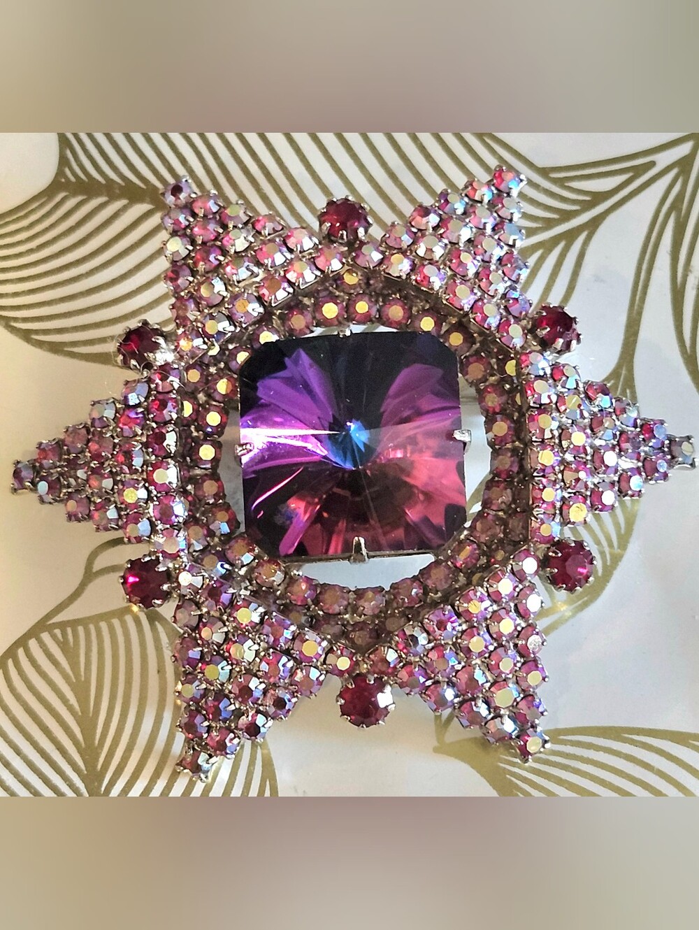 Vintage Starburst Heliotrope Aurora Borealis Brooch & Pendant Set - Picture 6 of 8